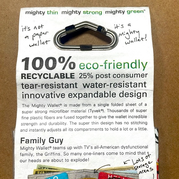 MIGHTY WALLET: FAMILY GUY TYVEK WALLET - Picture 6 of 7